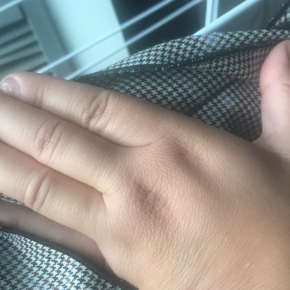 Zara loose fitting blouse with wrist tie - Picture 8 of 8